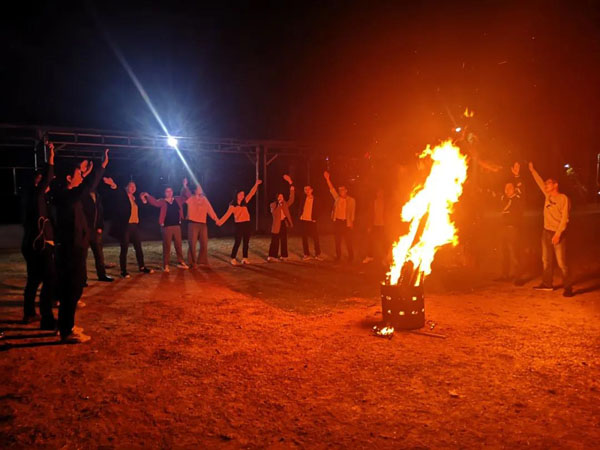 鴻嘉利新能源_厚積薄發(fā)_贏勝2021(圖15) 鴻嘉利新能源_厚積薄發(fā)_贏勝2021(圖15)